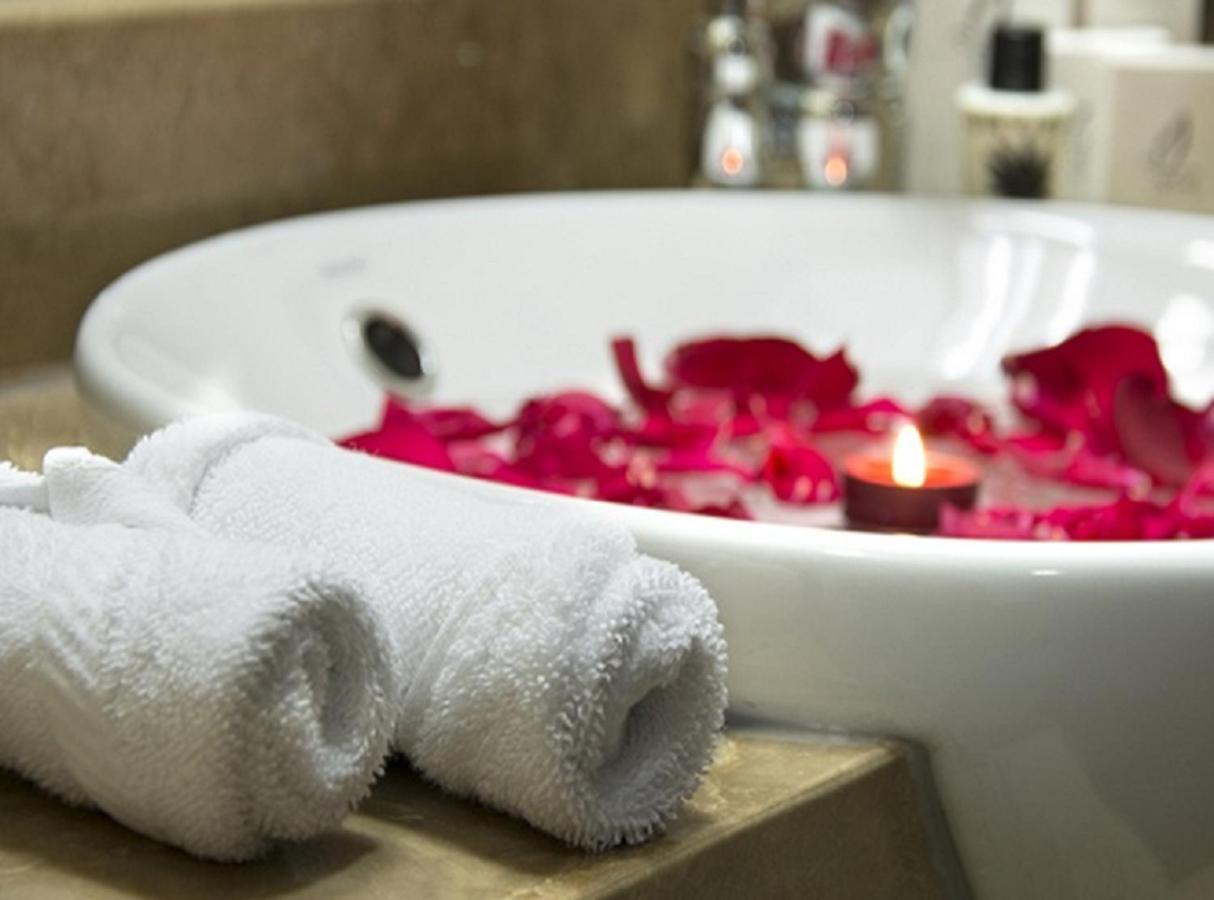 Mughal Suites Ras al-Khaimah Exteriör bild